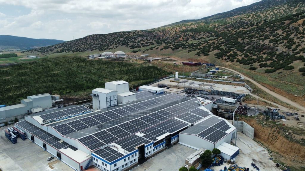 Dinar Solar Power Panels and Biogas Plant (1)
